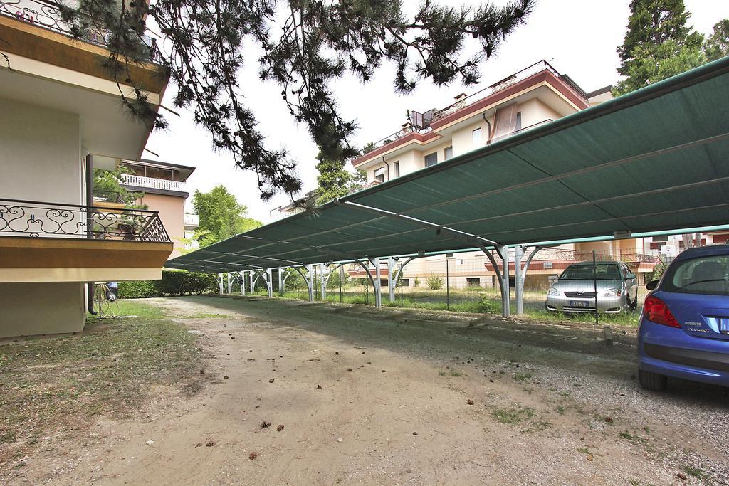 Apartmán Residenza Ibsen Lignano Sabbiadoro Pokoj fotografie